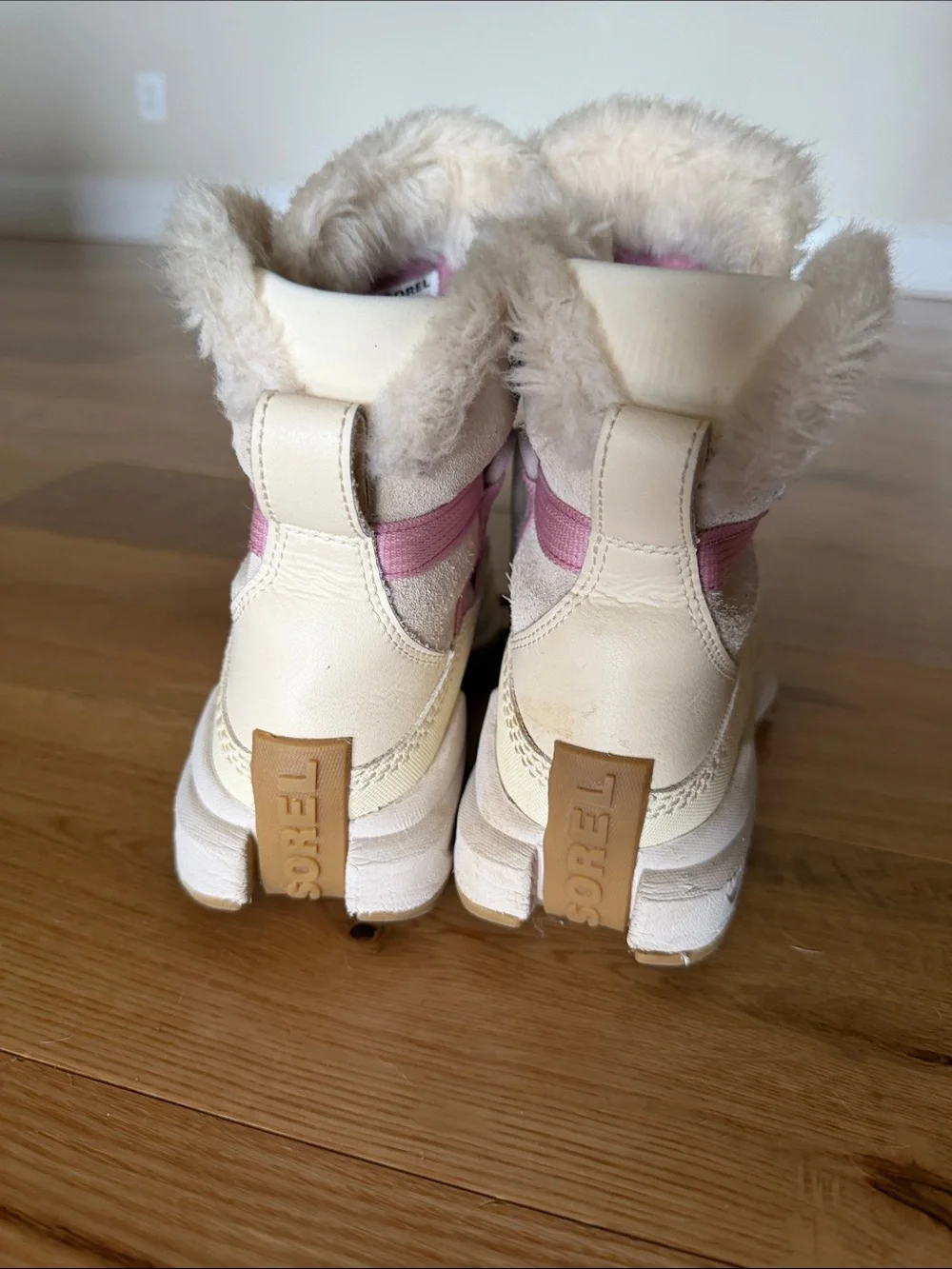 Sorel Women's ONA™ RMX Glacy Plus Waterproof Boots in Honey White & Dazed Mauve